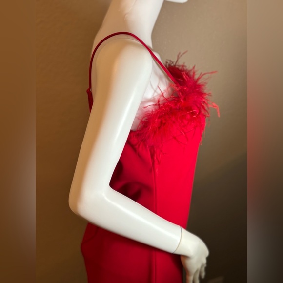 🥳♥️ Allison & Kelly Junior’s Red Faux Feather Trim Mini Dress - Picture 6 of 8
